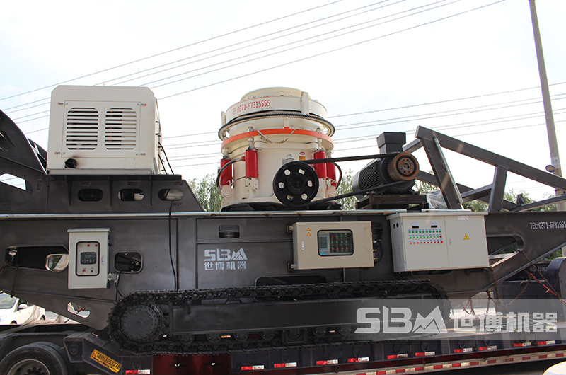 履帶移動式碎石機(jī)