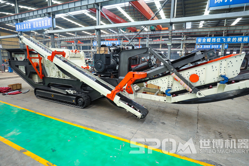 高配置履帶式移動(dòng)破碎機(jī)