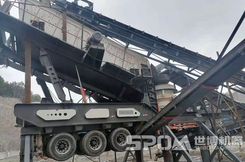 圓錐破移動(dòng)破碎篩分機(jī)