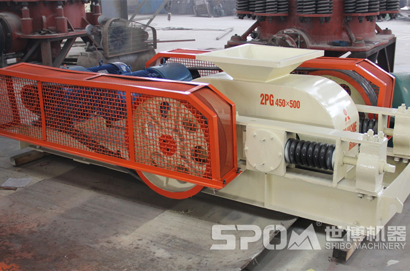 對(duì)輥式破碎機(jī)，便宜好用的碎煤破碎機(jī)