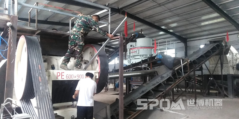 機(jī)制砂生產(chǎn)現(xiàn)場(chǎng)圖