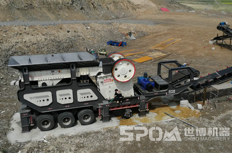 顎破移動破碎機(jī)