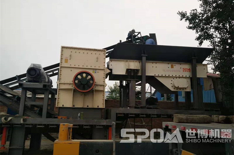 簡易箱破移動(dòng)破碎站