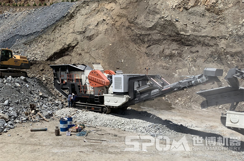 移動石頭破碎機(jī)